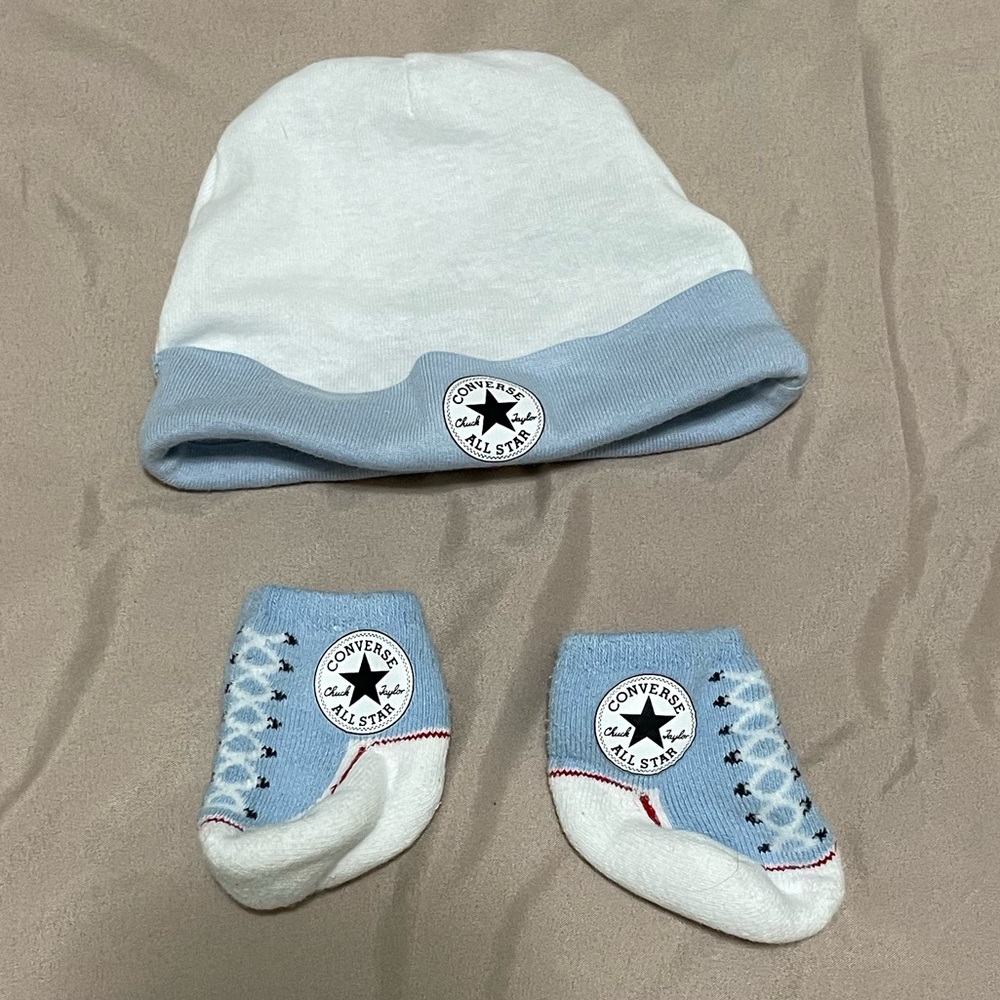 *SOLD*Converse hat and socks set